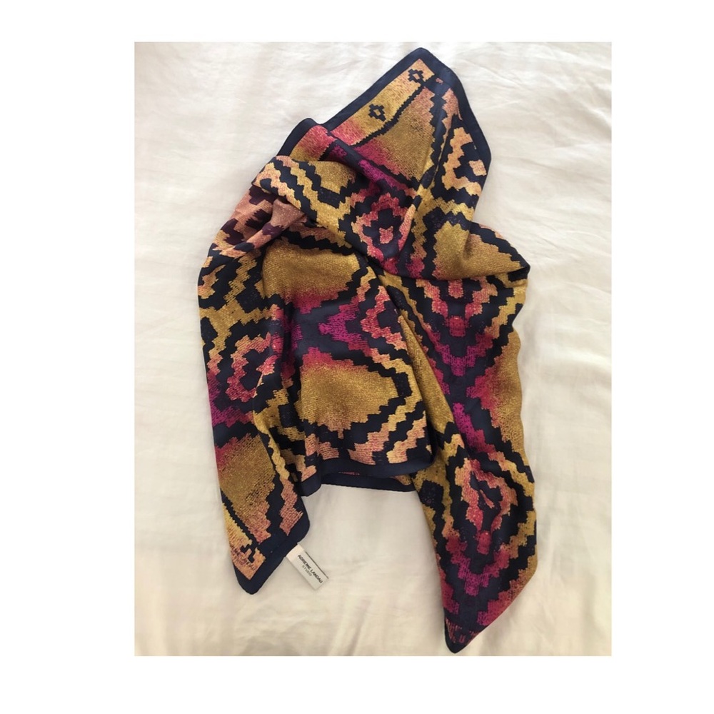 🍷Adrienne Landau Studio Silk Scarf
